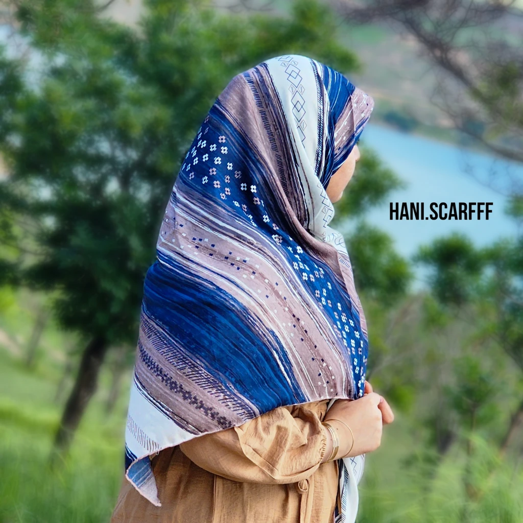 روسری نخی پنبه‌ای قواره ۱۴۰ (چهار فصل)