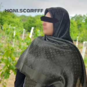 روسری ژاکارد قواره ۱۴۰ کد۱۲۳