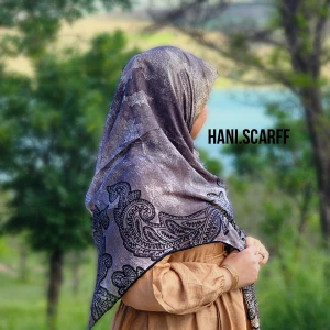 روسری حریر نخ قواره ۱۴۰