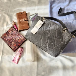 کیف زنانه گلدوزی